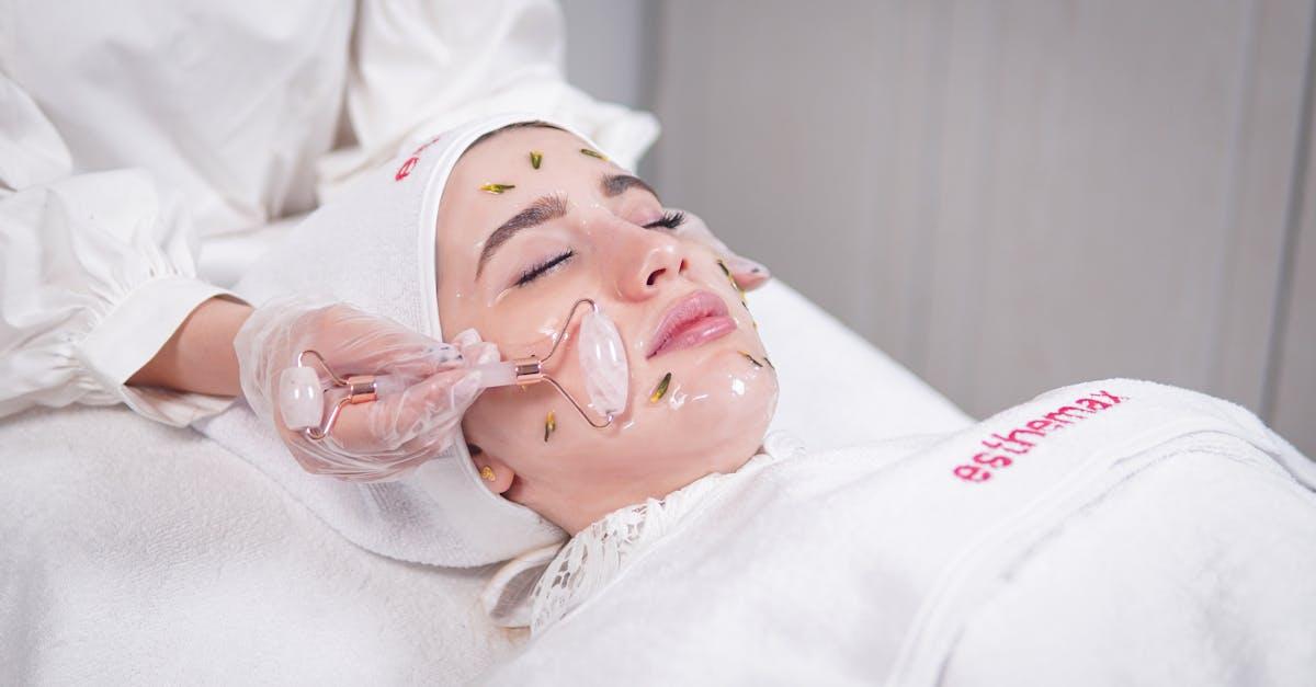 Jak nie przesadzić z pielęgnacją: 7 prostych zasad mądrej rutyny