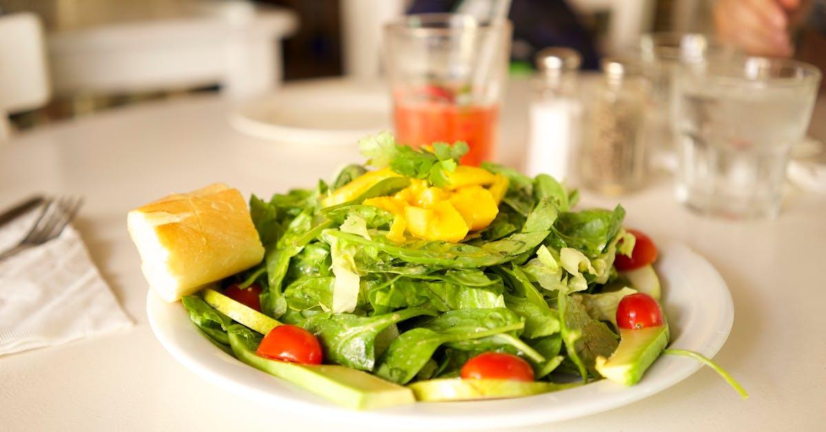 Dieta a samopoczucie: jak to, co jesz, wpływa na nastrój i energię